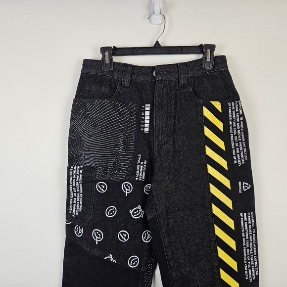 Finesse Jacko Printed Patchwork Pants Jeans size S US 4-6 NWOT Statement - Picture 7 of 11